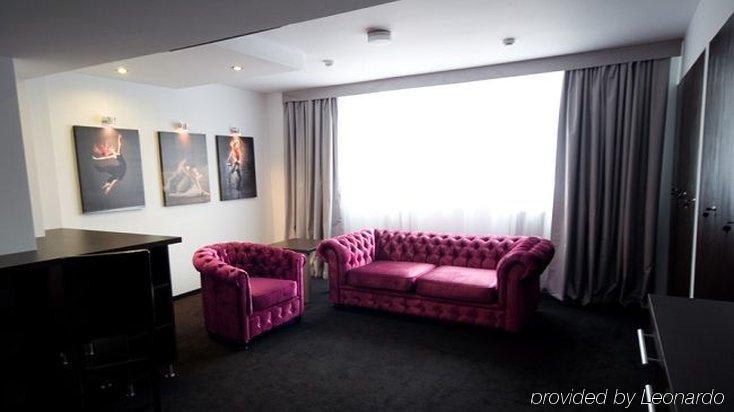 B&B Hotel ビトム エクステリア 写真